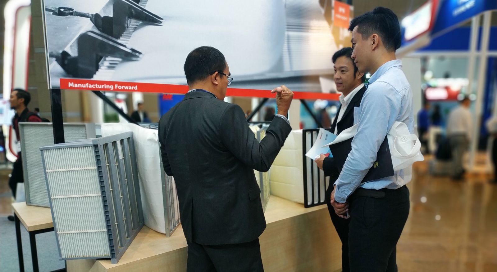 Refrigeration & HVAC Indonesia adalah pameran Refrigeration & Climate Control terbesar di Indonesia, yang fokus pada 3 sektor, yaitu HVACR Technology, Power and Renewable Energy, dan juga Food Cold Chain Technology